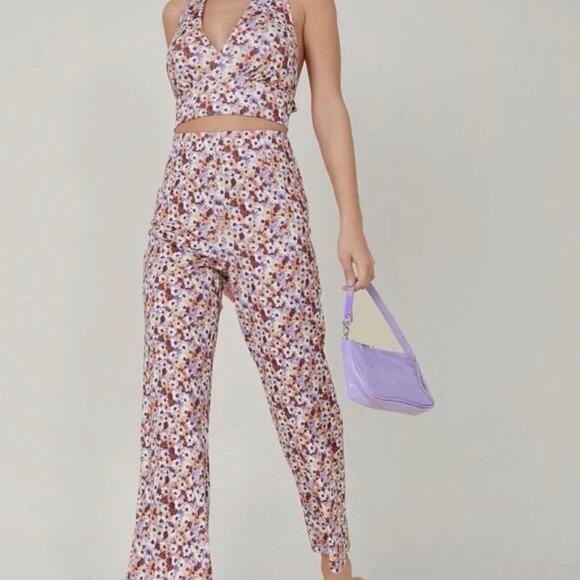 SHEIN Ditsy Floral Cropped Halter Top & Pants Set - Picture 2 of 11